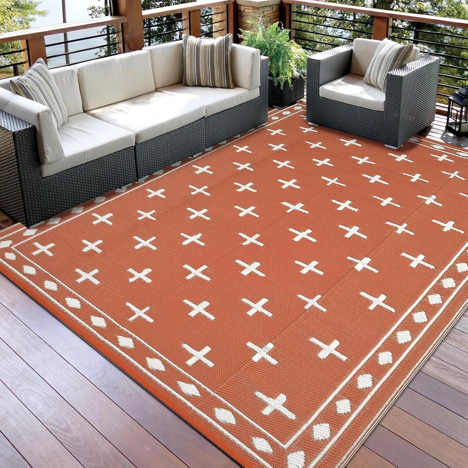 Reversible Waterproof Plastic Straw Outdoor Rug