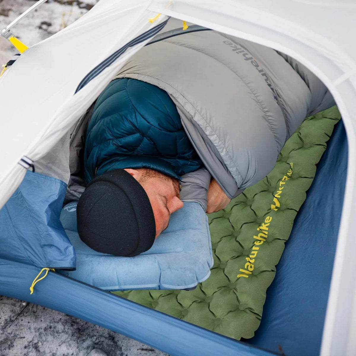 Ultralight Sleeping Pad Insulated Inflatable Sleeping Pad R4.6 Inflatable Air Mat 4 Seasons Outdoor Camping